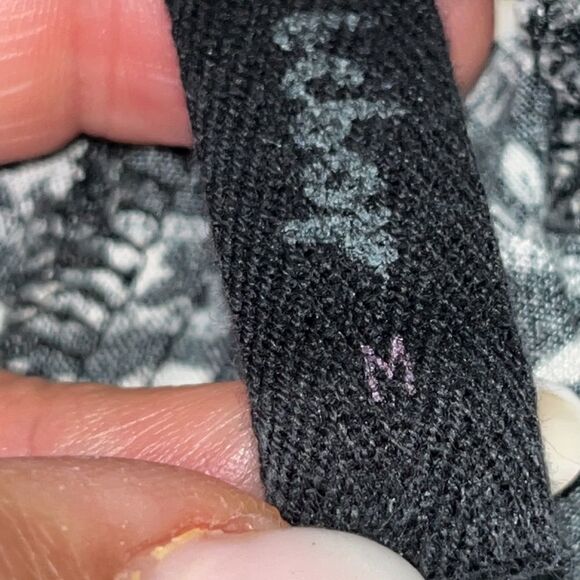 Bebop - black and white elephant loose shorts - M - Picture 4 of 4